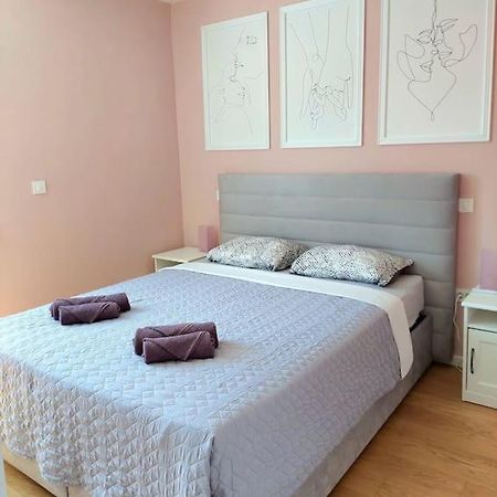 Appartement Apartman Trokutic - Novi Zagreb Zapad Extérieur photo