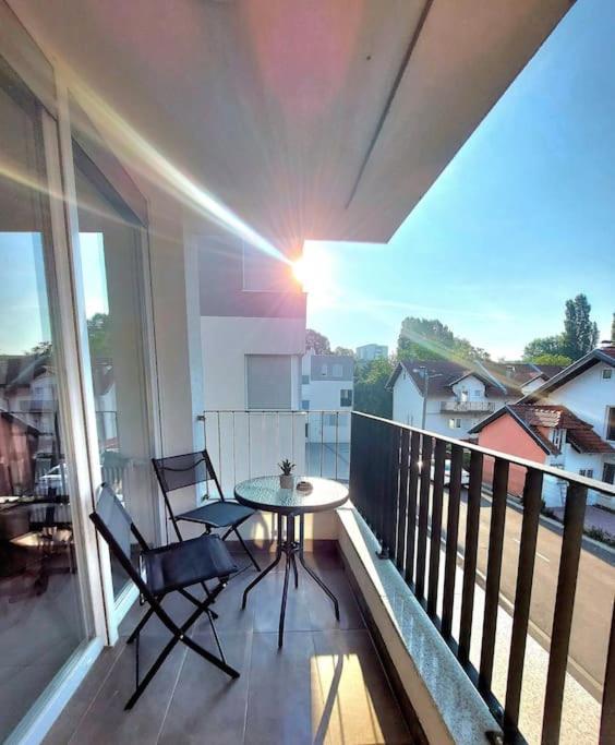 Appartement Apartman Trokutic - Novi Zagreb Zapad Extérieur photo